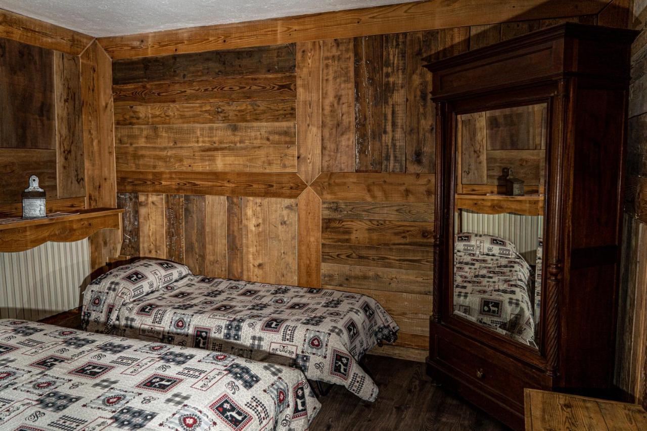 Agriturismo B&B Chevres A Cheval Aosta Dış mekan fotoğraf