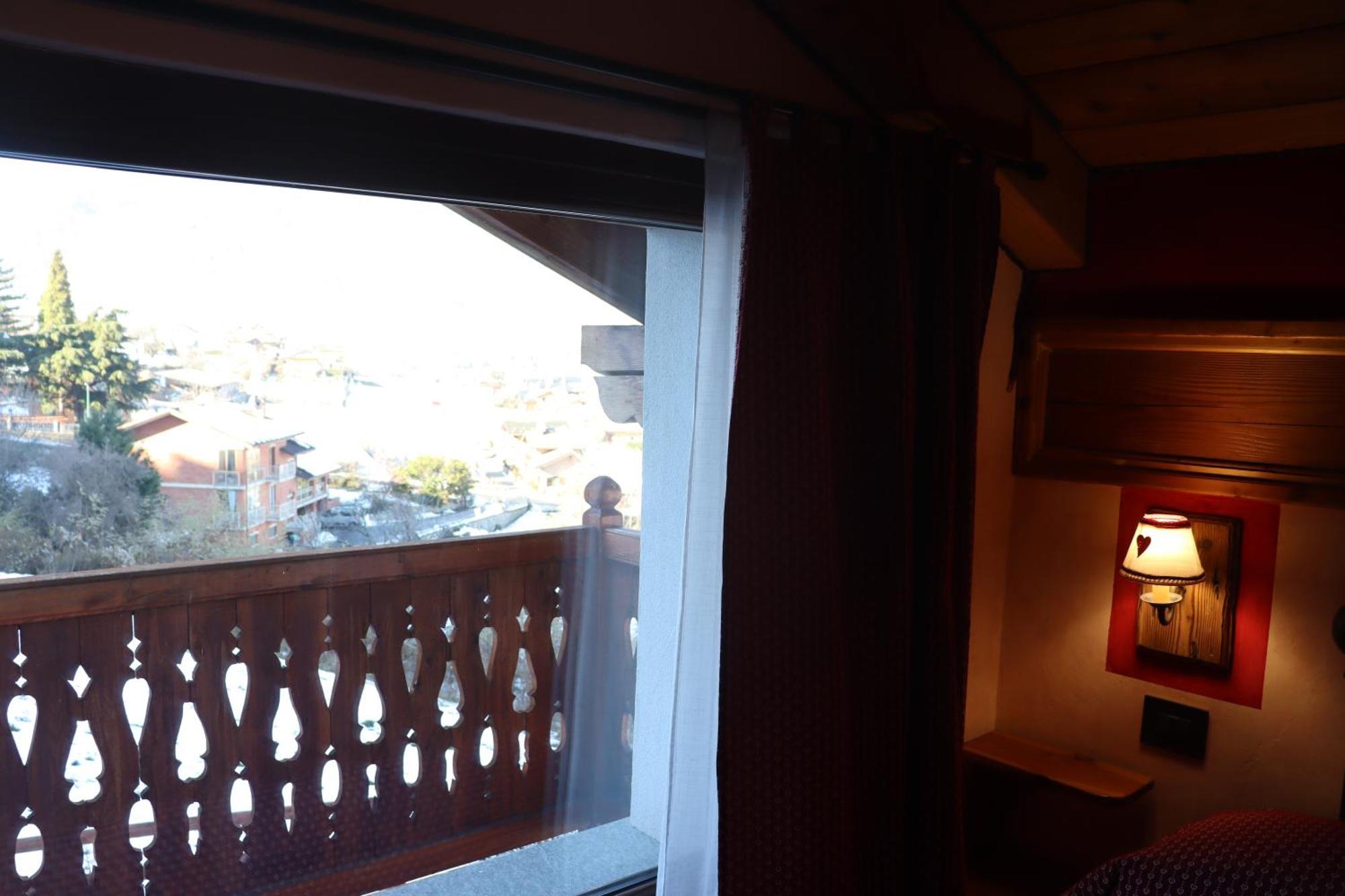 Agriturismo B&B Chevres A Cheval Charvensod Dış mekan fotoğraf