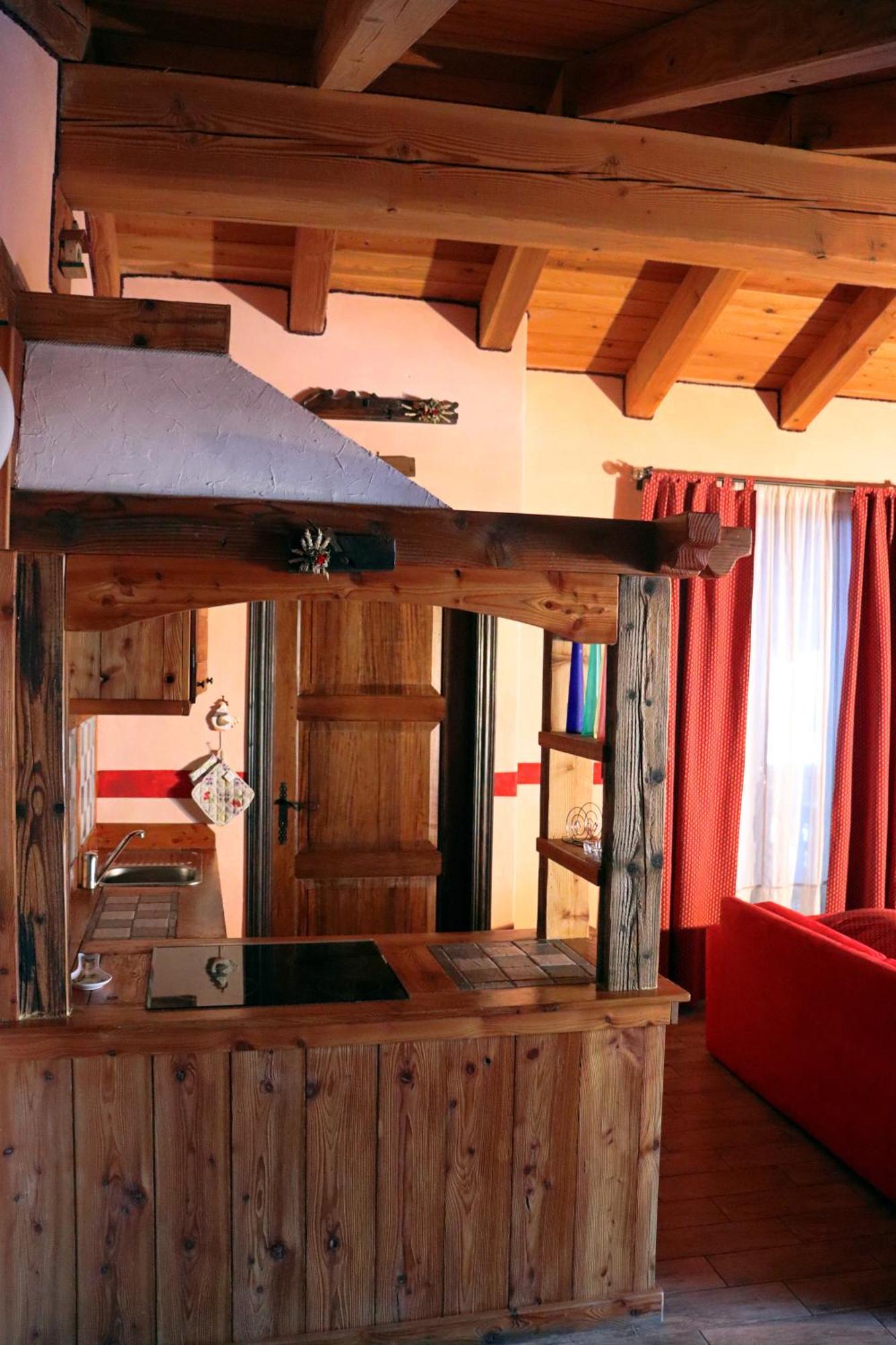 Agriturismo B&B Chevres A Cheval Charvensod Dış mekan fotoğraf
