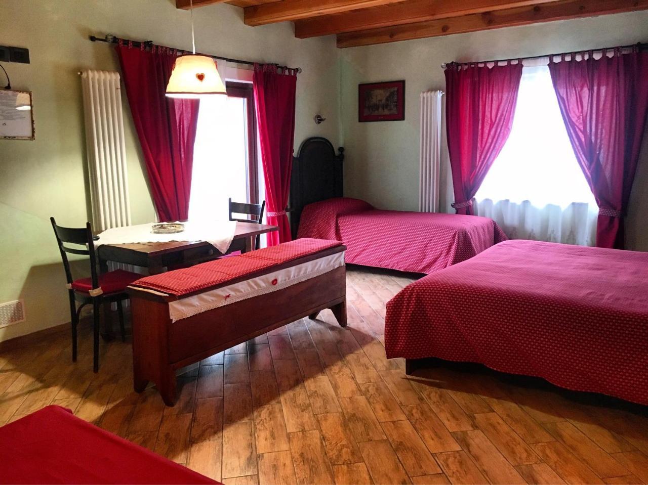 Agriturismo B&B Chevres A Cheval Aosta Dış mekan fotoğraf