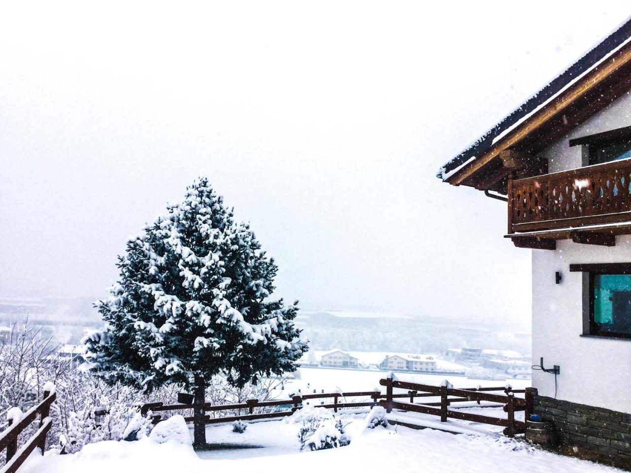 Agriturismo B&B Chevres A Cheval Aosta Dış mekan fotoğraf