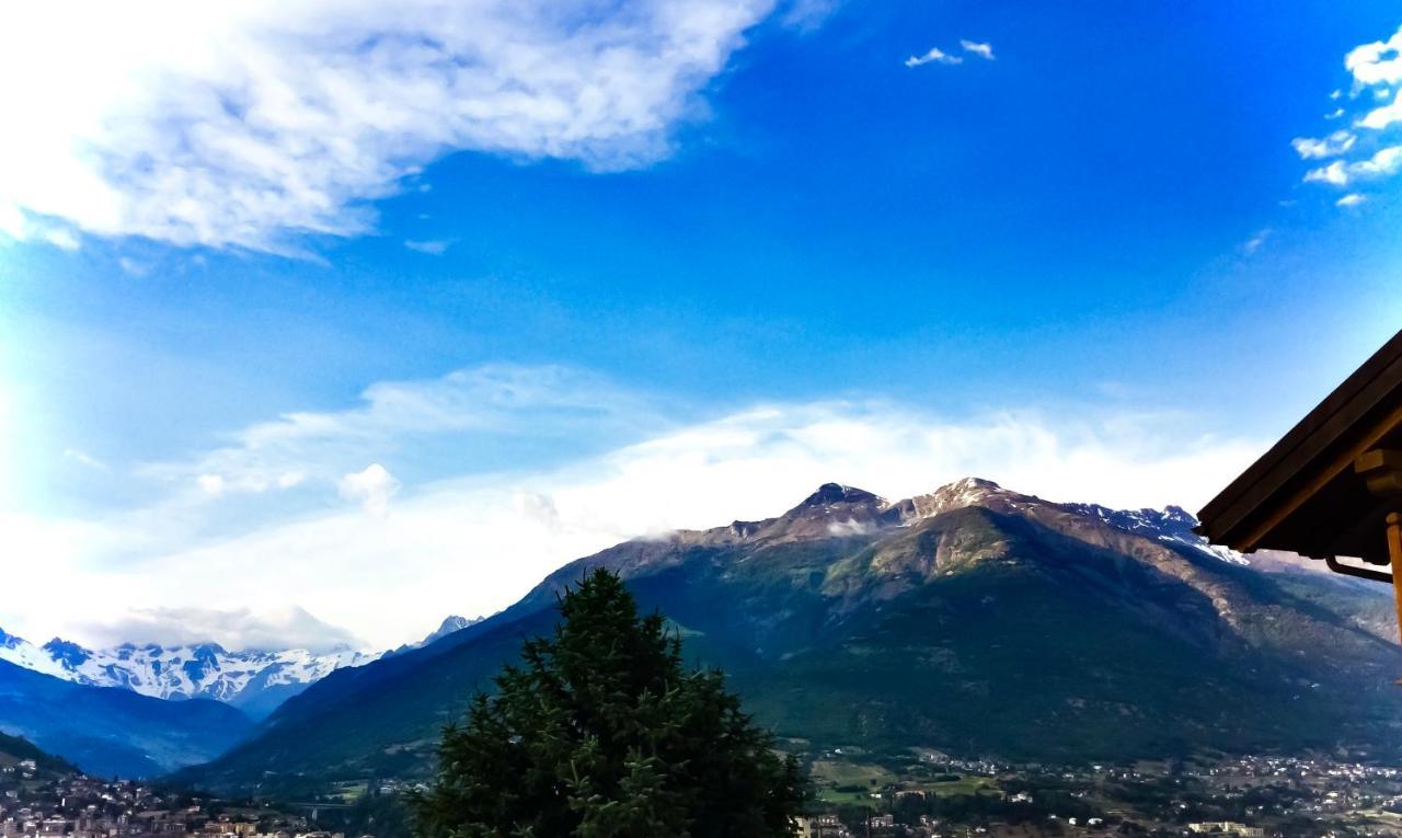 Agriturismo B&B Chevres A Cheval Aosta Dış mekan fotoğraf